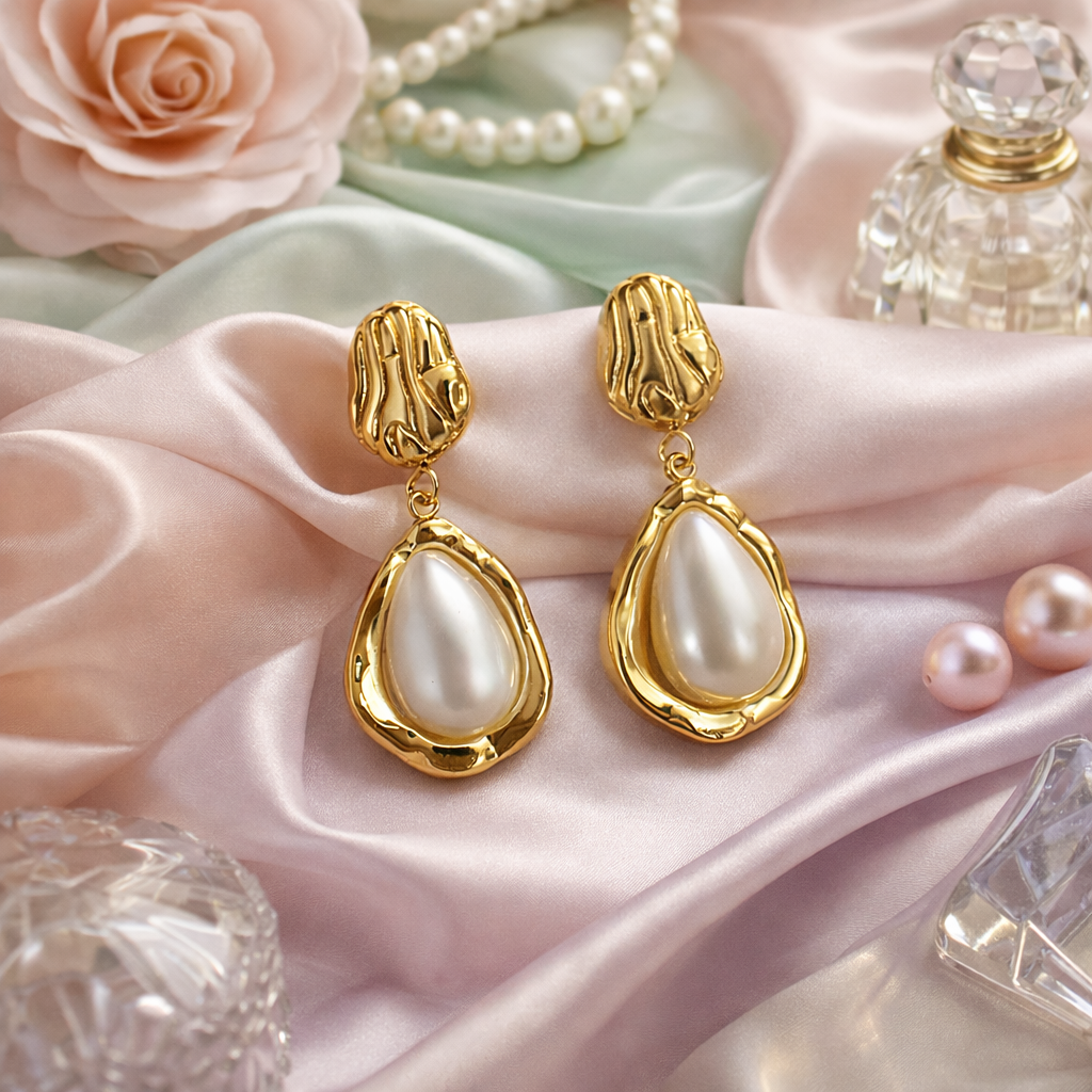 Liora Pearl Drop